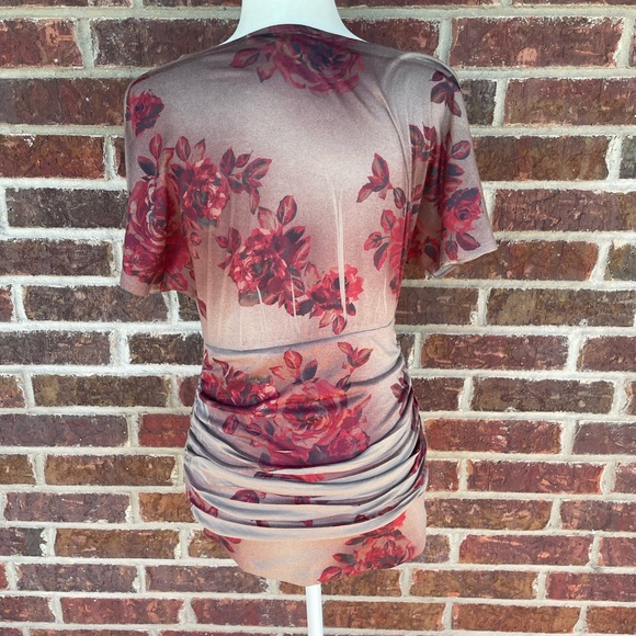 Ladies Maurices Rose Print Form Fitting Stretch Ruched Side Top Size Small - Picture 7 of 13